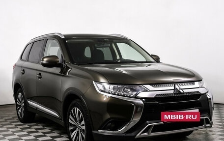 Mitsubishi Outlander III рестайлинг 3, 2018 год, 1 657 000 рублей, 3 фотография