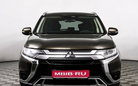 Mitsubishi Outlander III рестайлинг 3, 2018 год, 1 657 000 рублей, 2 фотография