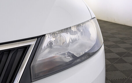 Skoda Rapid I, 2017 год, 1 000 000 рублей, 11 фотография