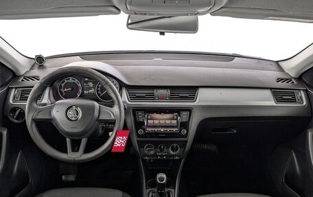 Skoda Rapid I, 2017 год, 1 000 000 рублей, 14 фотография