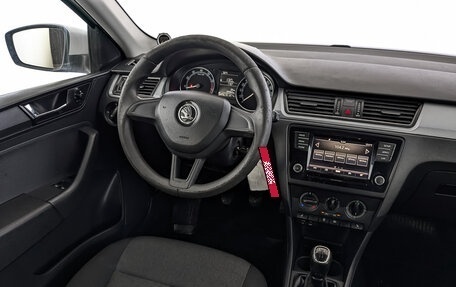 Skoda Rapid I, 2017 год, 1 000 000 рублей, 26 фотография