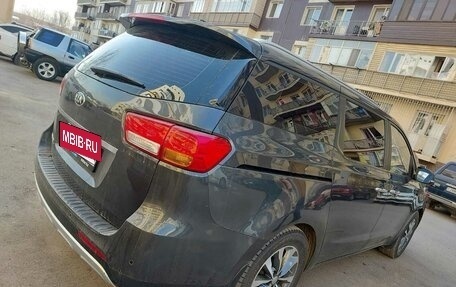 KIA Carnival III, 2017 год, 2 650 000 рублей, 6 фотография