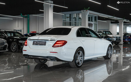 Mercedes-Benz E-Класс, 2020 год, 3 870 000 рублей, 4 фотография