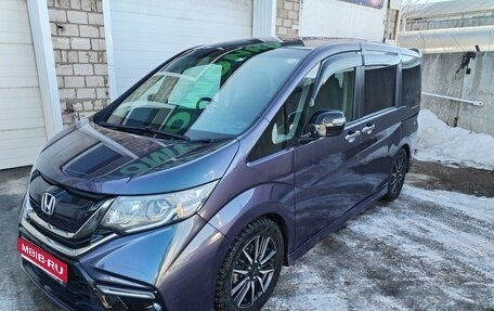 Honda Stepwgn IV, 2016 год, 2 400 000 рублей, 1 фотография