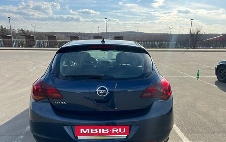 Opel Astra J, 2011 год, 750 000 рублей, 4 фотография