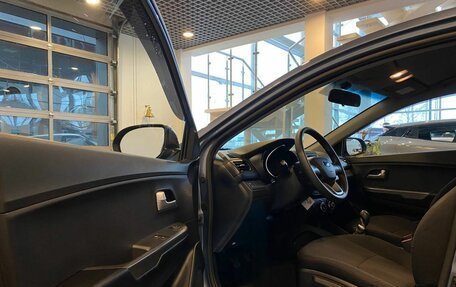 KIA Rio III рестайлинг, 2013 год, 1 095 000 рублей, 21 фотография