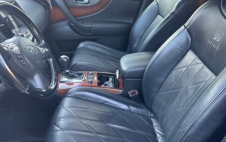 Infiniti QX70, 2013 год, 2 700 000 рублей, 13 фотография