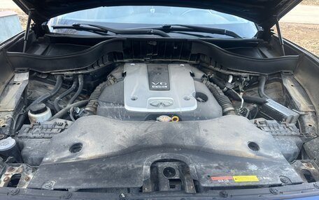 Infiniti QX70, 2013 год, 2 700 000 рублей, 14 фотография