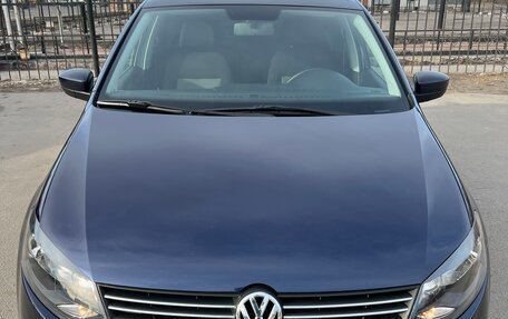 Volkswagen Polo VI (EU Market), 2013 год, 1 050 000 рублей, 3 фотография
