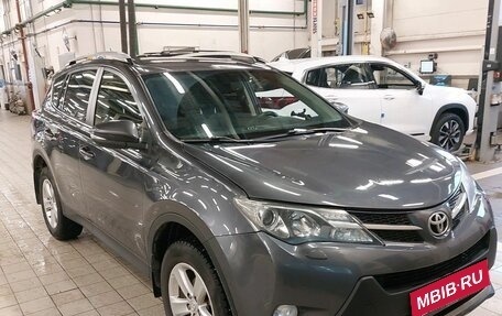 Toyota RAV4, 2014 год, 1 827 000 рублей, 2 фотография