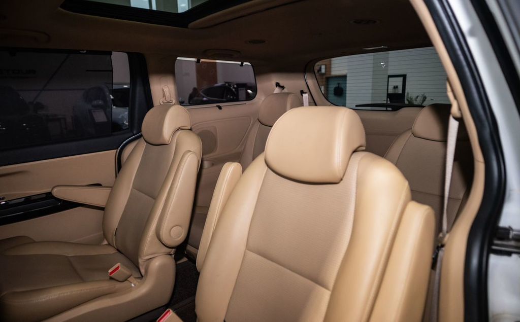 KIA Carnival, 2018 год, 3 330 000 рублей, 14 фотография