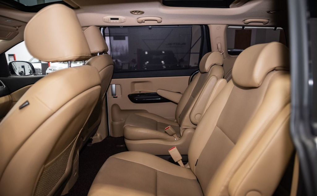 KIA Carnival, 2018 год, 3 330 000 рублей, 13 фотография