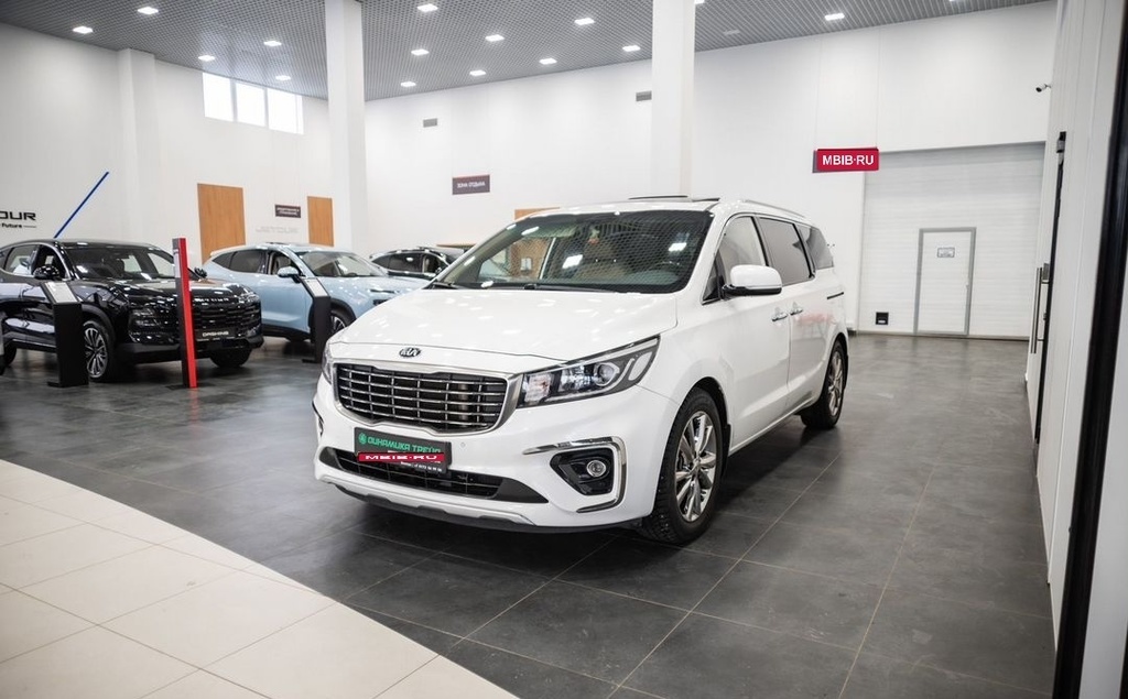 KIA Carnival, 2018 год, 3 330 000 рублей, 1 фотография