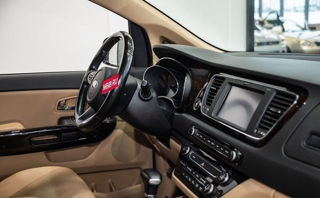 KIA Carnival, 2018 год, 3 330 000 рублей, 18 фотография