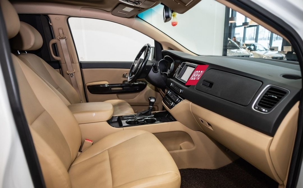 KIA Carnival, 2018 год, 3 330 000 рублей, 17 фотография
