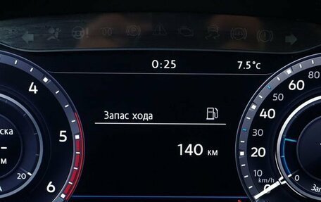 Volkswagen Tiguan II, 2017 год, 2 599 000 рублей, 6 фотография