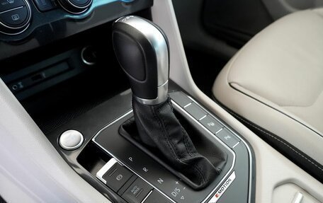 Volkswagen Tiguan II, 2017 год, 2 599 000 рублей, 9 фотография