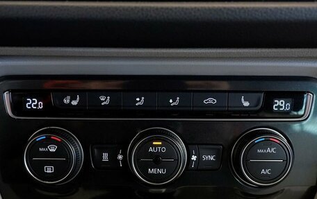 Volkswagen Tiguan II, 2017 год, 2 599 000 рублей, 8 фотография