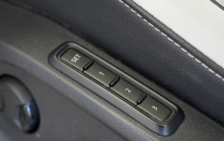 Volkswagen Tiguan II, 2017 год, 2 599 000 рублей, 14 фотография