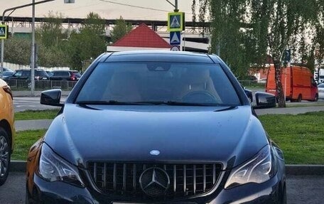 Mercedes-Benz E-Класс, 2013 год, 1 950 000 рублей, 2 фотография