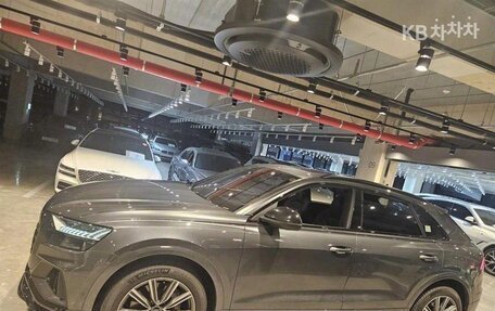 Audi Q8 I, 2022 год, 8 000 000 рублей, 4 фотография