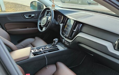 Volvo XC60 II, 2018 год, 3 550 000 рублей, 3 фотография
