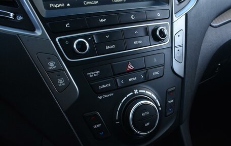 Hyundai Santa Fe III рестайлинг, 2016 год, 2 590 000 рублей, 15 фотография
