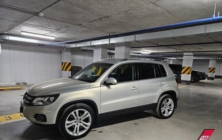 Volkswagen Tiguan I, 2013 год, 1 860 000 рублей, 1 фотография