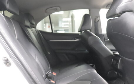 Toyota Camry, 2021 год, 2 992 000 рублей, 9 фотография