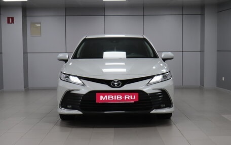 Toyota Camry, 2021 год, 2 992 000 рублей, 3 фотография