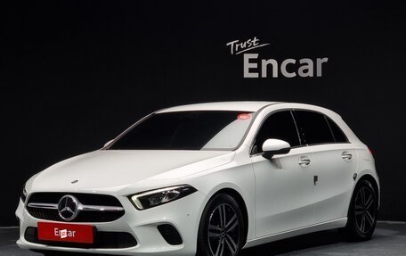 Mercedes-Benz A-Класс, 2021 год, 2 350 000 рублей, 1 фотография