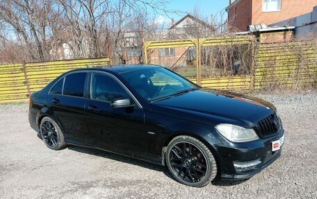 Mercedes-Benz C-Класс, 2011 год, 1 650 000 рублей, 4 фотография