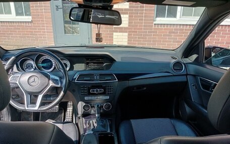 Mercedes-Benz C-Класс, 2011 год, 1 650 000 рублей, 14 фотография