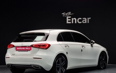 Mercedes-Benz A-Класс, 2021 год, 2 350 000 рублей, 2 фотография