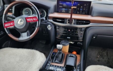 Lexus LX III, 2016 год, 6 800 000 рублей, 9 фотография