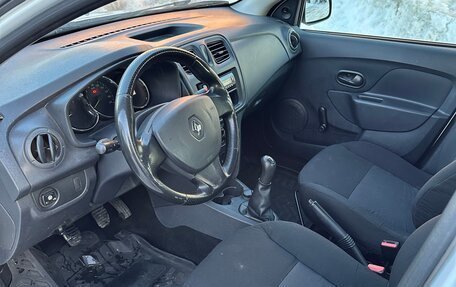 Renault Logan II, 2017 год, 540 000 рублей, 8 фотография