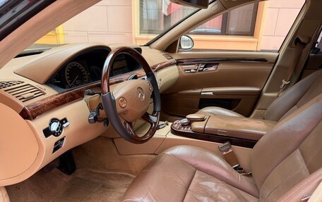 Mercedes-Benz S-Класс, 2005 год, 1 090 000 рублей, 9 фотография