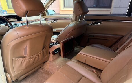 Mercedes-Benz S-Класс, 2005 год, 1 090 000 рублей, 13 фотография