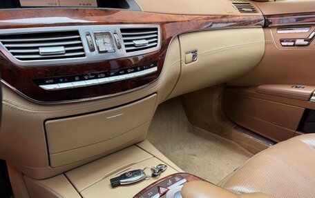 Mercedes-Benz S-Класс, 2005 год, 1 090 000 рублей, 12 фотография