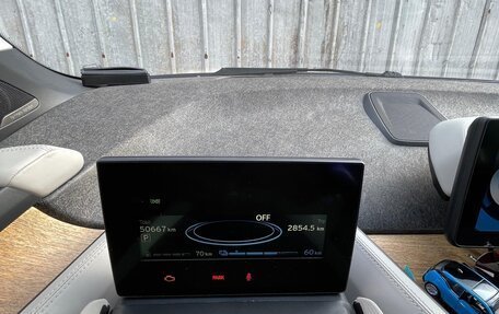 BMW i3 I01 рестайлинг, 2014 год, 2 000 000 рублей, 11 фотография