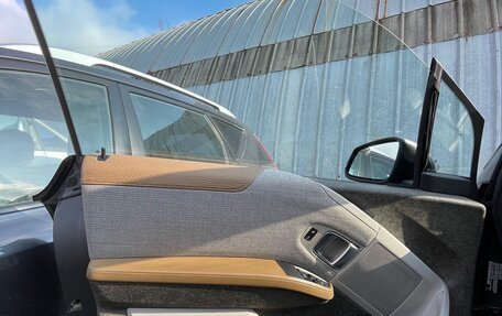 BMW i3 I01 рестайлинг, 2014 год, 2 000 000 рублей, 26 фотография