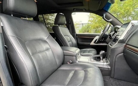 Toyota Land Cruiser 200, 2015 год, 4 960 000 рублей, 10 фотография