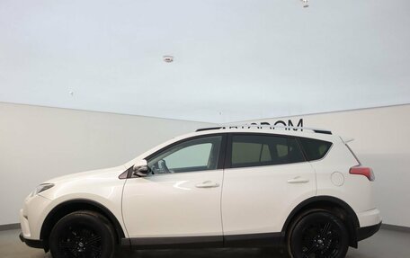 Toyota RAV4, 2017 год, 2 357 000 рублей, 5 фотография