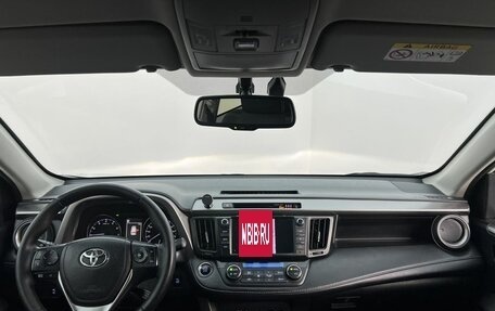 Toyota RAV4, 2017 год, 2 357 000 рублей, 10 фотография