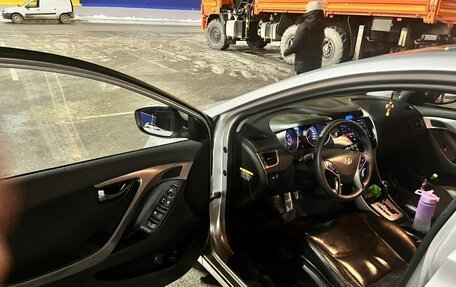 Hyundai Avante, 2012 год, 1 000 000 рублей, 8 фотография