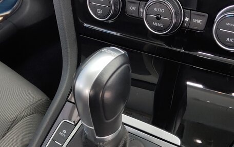 Volkswagen Golf VII, 2015 год, 1 700 000 рублей, 22 фотография