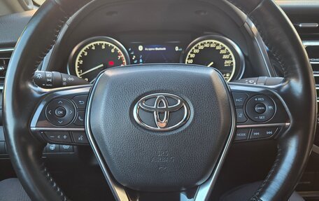 Toyota Camry, 2019 год, 2 750 000 рублей, 13 фотография