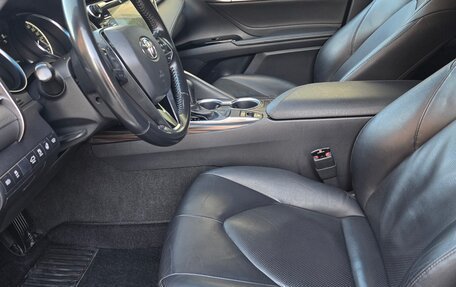 Toyota Camry, 2019 год, 2 750 000 рублей, 8 фотография