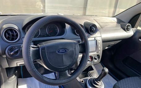 Ford Fiesta, 2004 год, 399 000 рублей, 7 фотография