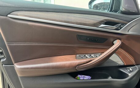 BMW 5 серия, 2018 год, 4 950 000 рублей, 11 фотография